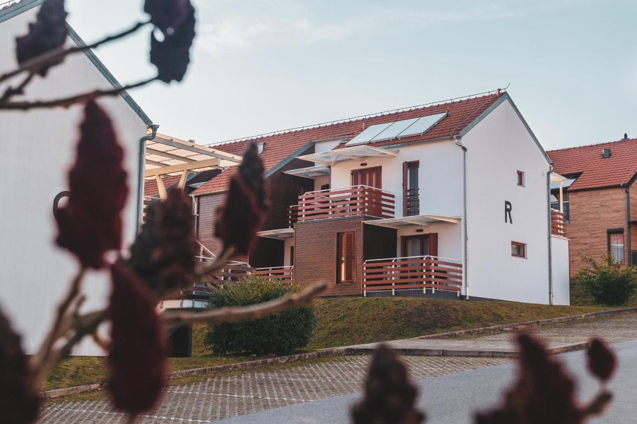 St. Martin'S Apartments Grkavescak Экстерьер фото